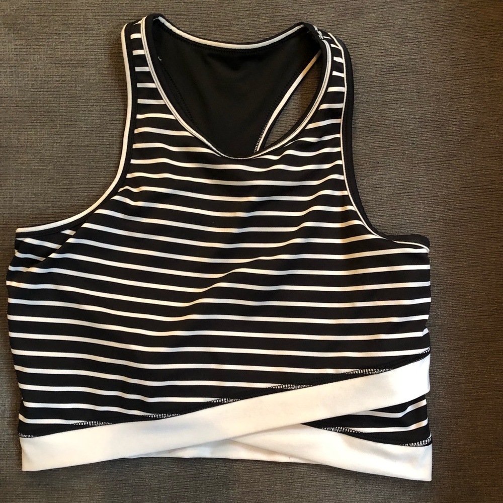 Sports bra// crop top